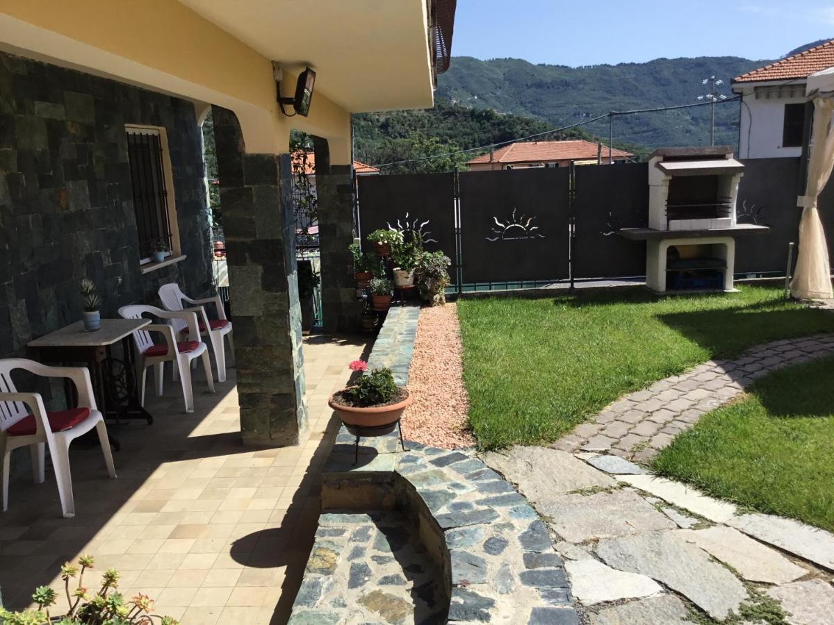 Casa Ginni Con Piscina E Giardino Caravonica Экстерьер фото